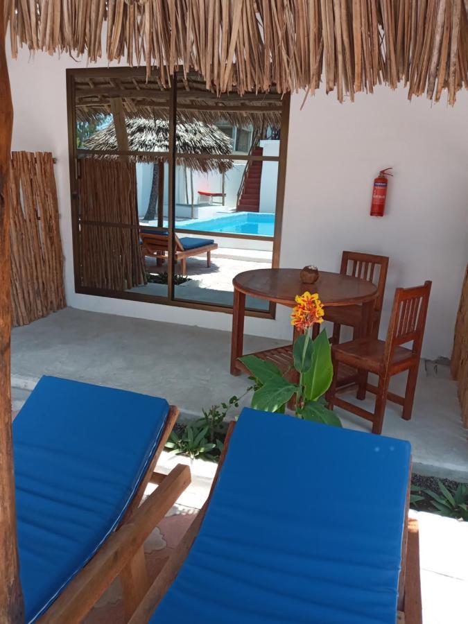 Amani Hotel Падже Екстер'єр фото