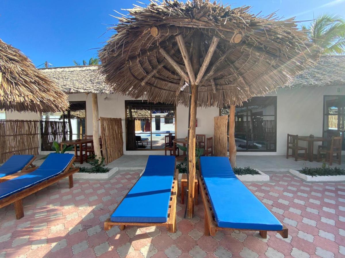 Amani Hotel Падже Екстер'єр фото