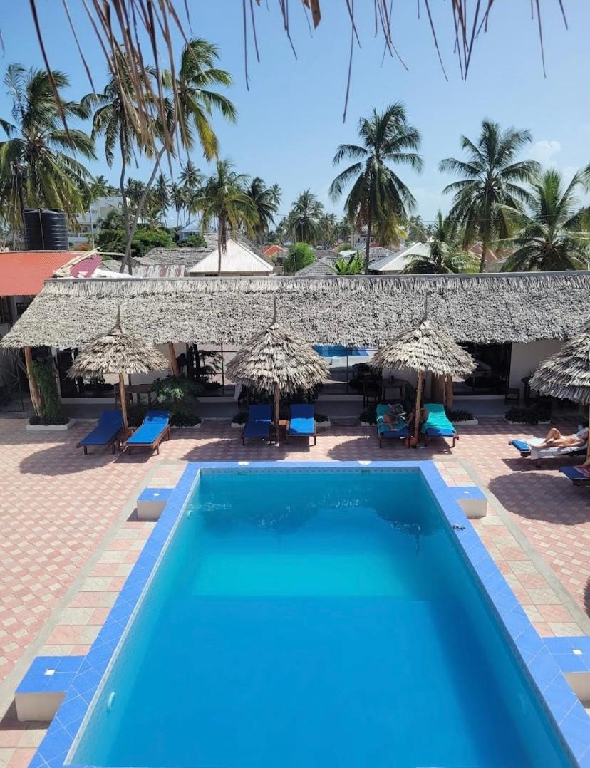 Amani Hotel Падже Екстер'єр фото